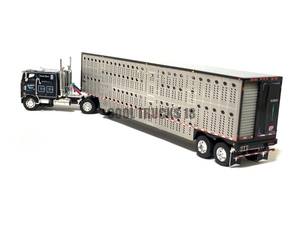 Peterbilt 352 COE Wilson Silverstar Livestock Trailer Kreilkamp Trucking